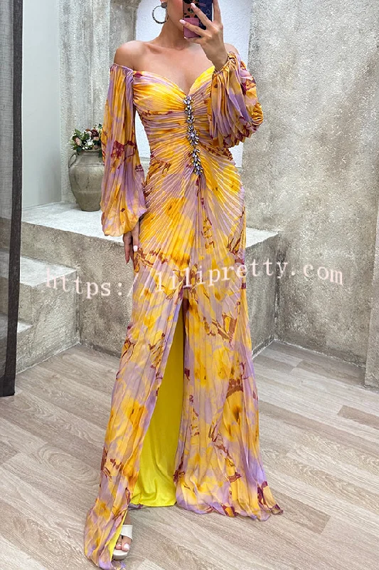 Sunset Serenade Printed Off Shoulder Diamond Embellished Pleated Slit Maxi Dress Trendy A-Line Maxi Dress Sunset Serenade Printed Off Shoulder Diamond Embellished Pleated Slit Maxi Dress Trendy A-Line Maxi Dress