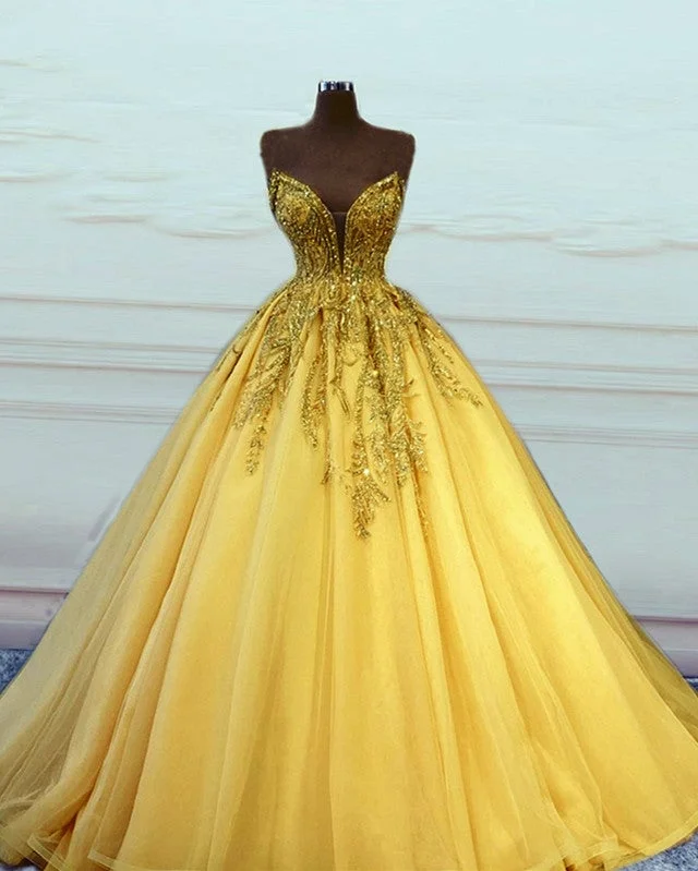 Tulle Ball Gown Prom Dresses Beaded V Neck