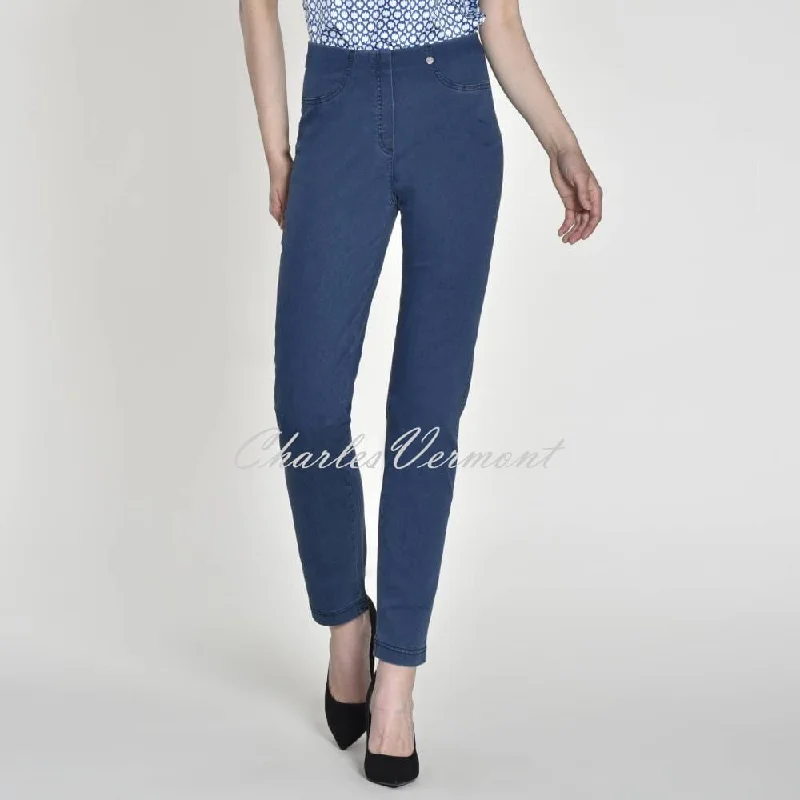 Robell Bella Jean 51580-5448-64 (Blue Denim) – SHORTER LENGTH 29" Trendy Plus Size Jeans Robell Bella Jean 51580-5448-64 (Blue Denim) – SHORTER LENGTH 29" Trendy Plus Size Jeans